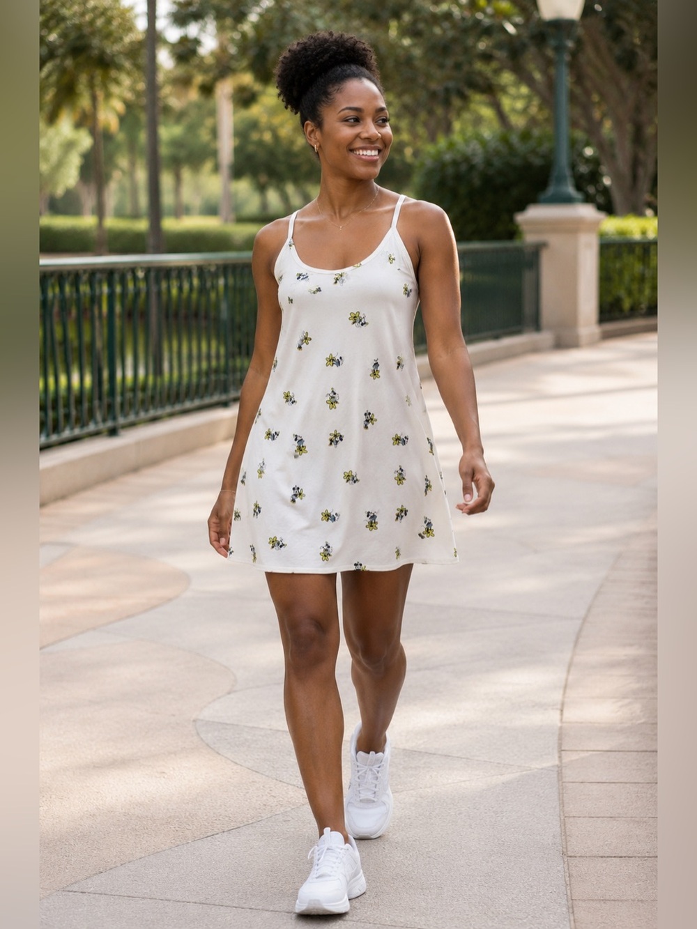 Disney x Outdoor Voices Minnie Mouse Exercise Dress Women’s Medium Floral